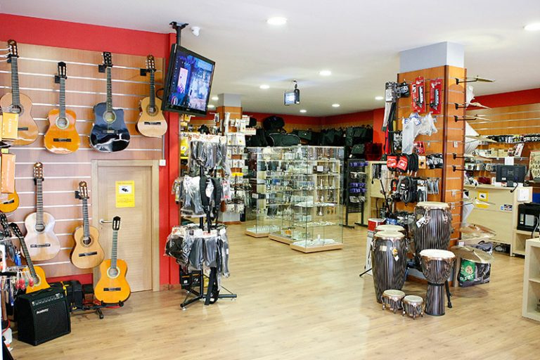 INSTRUMENTOS MUSICALES GALLERY TRUMPETS Caldas Centro Comercial Aberto